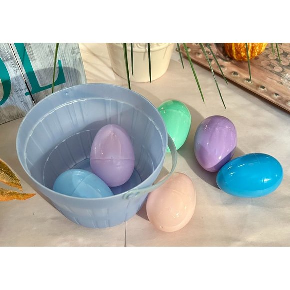 Purple Basket With 6 Large Eggs - Picture 1 of 3